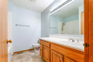932 Jordan Cir, Schererville, IN 46375 - Photo 13