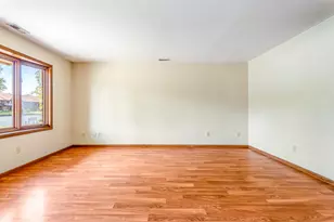 932 Jordan Cir, Schererville, IN 46375 - Photo 5