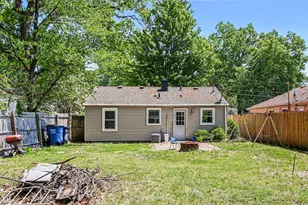 2933 Cleveland Ave, Michigan City, IN 46360 - Photo 11