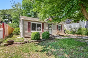 2933 Cleveland Ave, Michigan City, IN 46360 - Photo 3
