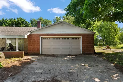 211 S Madison Street, Medaryville, IN 47957 - Photo 5