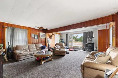 211 S Madison Street, Medaryville, IN 47957 - Photo 7