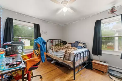 211 S Madison Street, Medaryville, IN 47957 - Photo 15