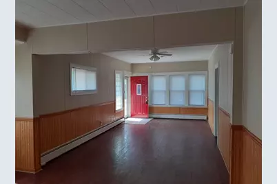 135 N Lindberg Street, Griffith, IN 46319 - Photo 3