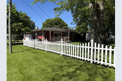 235 N Columbia Street, Francesville, IN 47946 - Photo 3