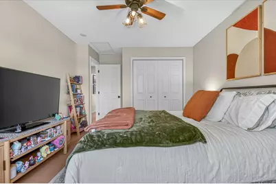 9806 Parkway Drive, Highland, IN 46322 - Photo 19