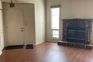 424 Deerpath Dr W, Schererville, IN 46375 - Photo 5