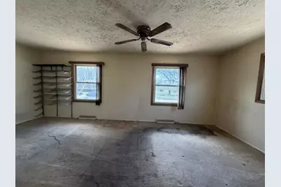 714 Washington Park Boulevard, Michigan City, IN 46360 - Photo 11