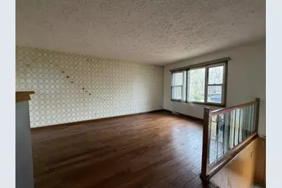 714 Washington Park Boulevard, Michigan City, IN 46360 - Photo 7