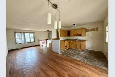 714 Washington Park Boulevard, Michigan City, IN 46360 - Photo 3