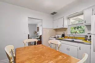 206 S Adams St, Hebron, IN 46341 - Photo 5