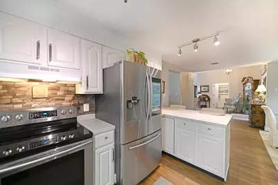 22618 Lake Shore Drive, Elkhart, IN 46514 - Photo 9