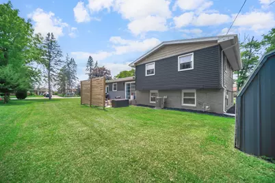 9 Hickory Drive, Hobart, IN 46342 - Photo 19