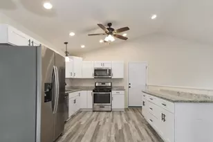 699 Cross Meadows Dr, Valparaiso, IN 46385 - Photo 13