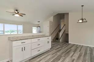 699 Cross Meadows Dr, Valparaiso, IN 46385 - Photo 15