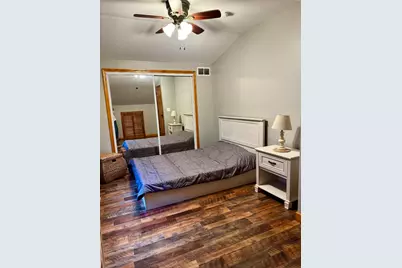920 E Cleveland Avenue, Hobart, IN 46342 - Photo 15