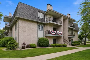 1725 Homan Dr, Schererville, IN 46375 - Photo 1