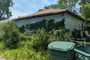 6525 Delaware Ave, Hammond, IN 46323 - Photo 5