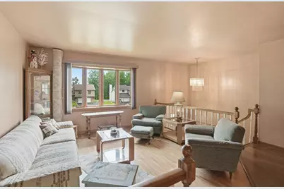4066 Kingsway Drive, Crown Point, IN 46307 - Photo 3