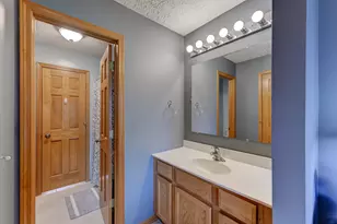 923 Tiller Dr, Valparaiso, IN 46385 - Photo 15