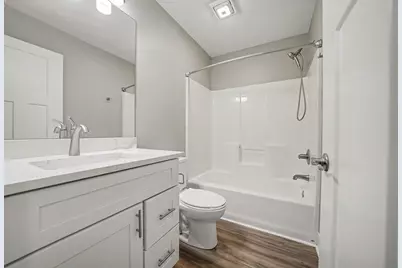 7563 E 400 N, Rolling Prairie, IN 46371 - Photo 11