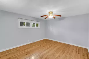 517 Jackson St, Michigan City, IN 46360 - Photo 11