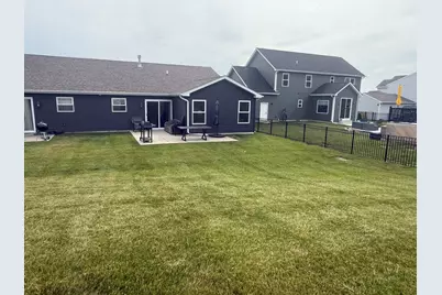 4248 W 77th Avenue, Merrillville, IN 46410 - Photo 5