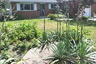 9409 5th St, Highland, IN 46322 - Photo 3