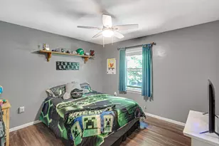 166 N Woodland Dr, La Porte, IN 46350 - Photo 13