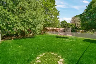 166 N Woodland Dr, La Porte, IN 46350 - Photo 21