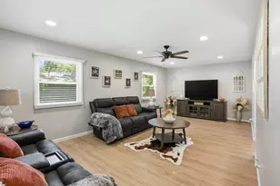 9347 N 327 W, Lake Village, IN 46349 - Photo 11