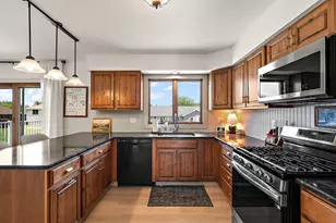 220 Blickview Dr, Schererville, IN 46375 - Photo 9