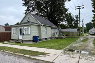 108 Tecumseh St, La Porte, IN 46350 - Photo 1