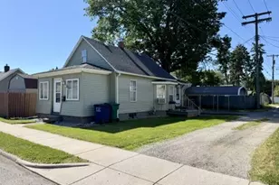 108 Tecumseh St, La Porte, IN 46350 - Photo 1