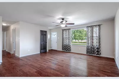 409 W 600 N, Valparaiso, IN 46385 - Photo 3