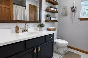 358 Cori Ct, Valparaiso, IN 46383 - Photo 17