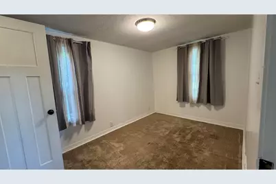 220 S 7th Street, Chesterton, IN 46304 - Photo 15