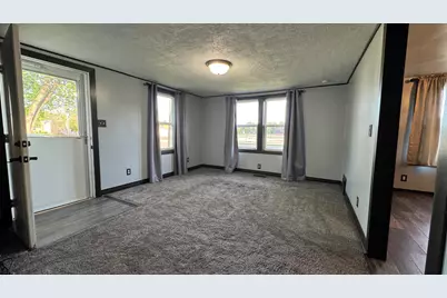 220 S 7th Street, Chesterton, IN 46304 - Photo 9