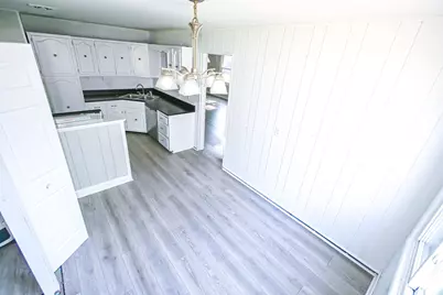 7828 Chestnut Avenue, Hammond, IN 46324 - Photo 3