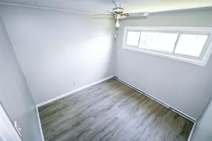 7828 Chestnut Ave, Hammond, IN 46324 - Photo 11