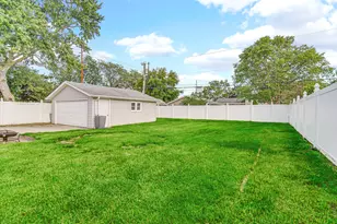 250 Sycamore Ln, Munster, IN 46321 - Photo 35
