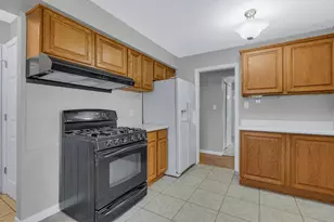250 Sycamore Ln, Munster, IN 46321 - Photo 11