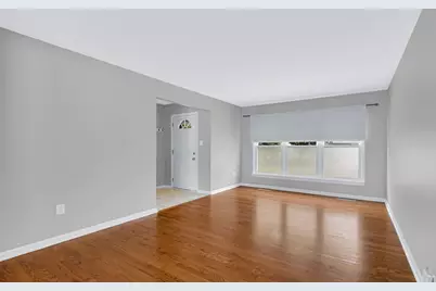 250 Sycamore Lane, Munster, IN 46321 - Photo 5