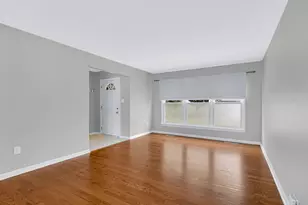 250 Sycamore Ln, Munster, IN 46321 - Photo 5