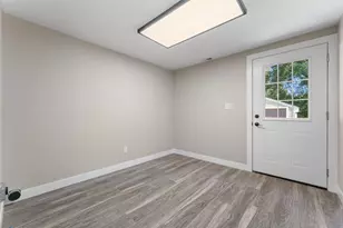 2701 Martha St, Highland, IN 46322 - Photo 15