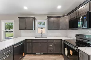 2701 Martha St, Highland, IN 46322 - Photo 11