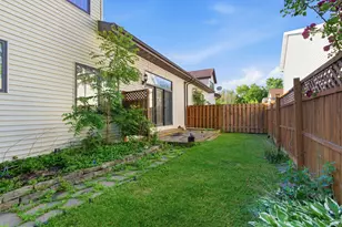 903 Hampton Ct., Valparaiso, IN 46383 - Photo 3