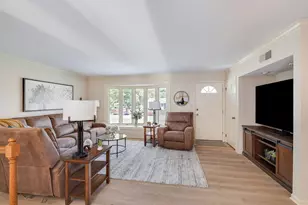 8614 Towle St, Dyer, IN 46311 - Photo 5