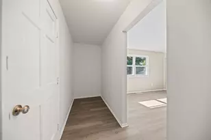 504 Robyn Rd, Valparaiso, IN 46385 - Photo 15