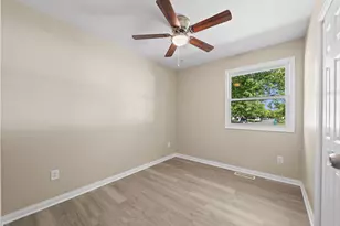 504 Robyn Rd, Valparaiso, IN 46385 - Photo 11